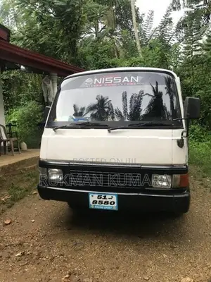 Nissan Caravan Vrg e24 1986