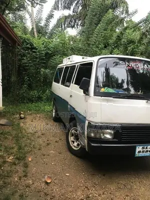 Nissan Caravan Vrg e24 1986