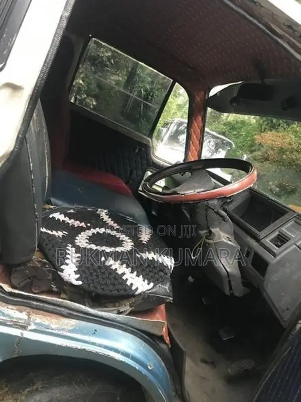 Nissan Caravan Vrg e24 1986