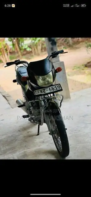 Bajaj CT100 2012