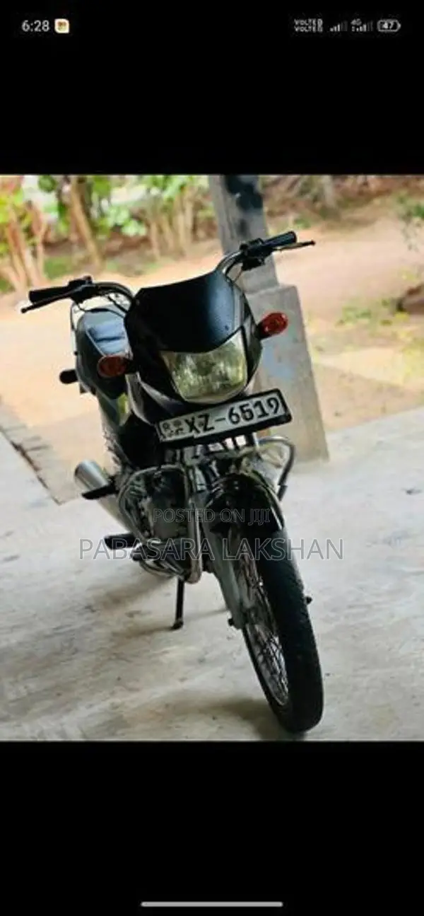 Bajaj CT100 2012