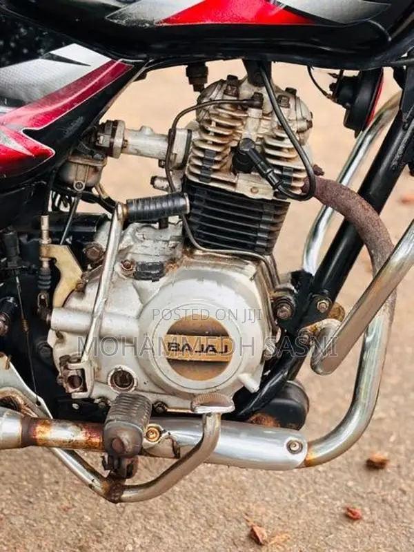 Bajaj CT100 2018