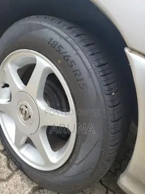 Nissan Sunny FB14 1994