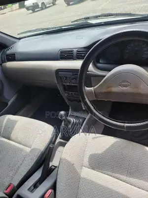 Nissan Sunny FB14 1994