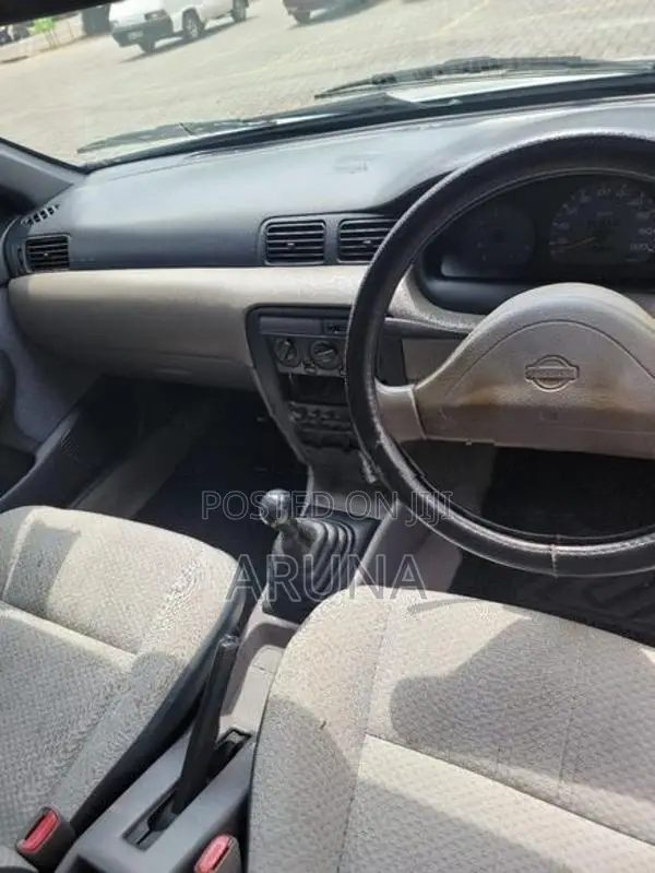 Nissan Sunny FB14 1994