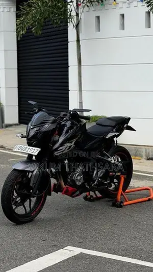 Bajaj Pulsar NS200 BS4 2018