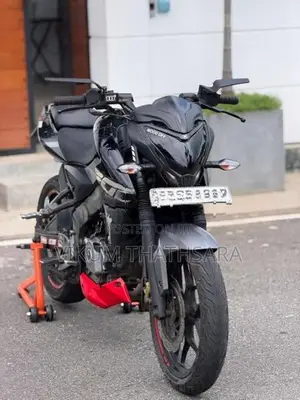 Bajaj Pulsar NS200 BS4 2018