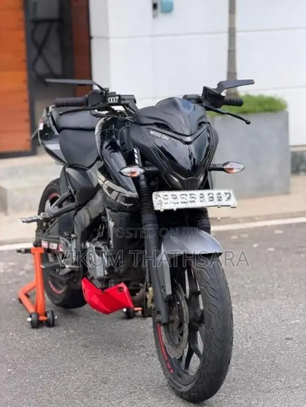 Bajaj Pulsar NS200 BS4 2018