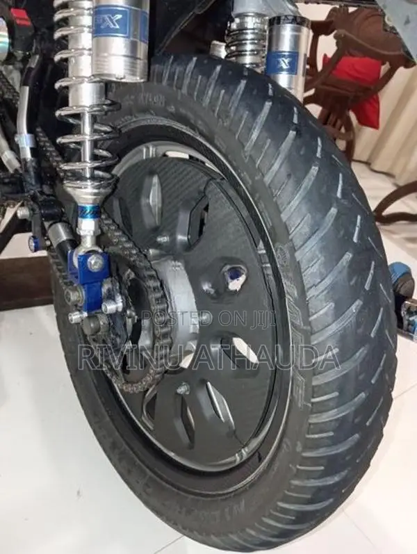 Bajaj CT100 ES 2024