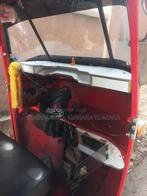 Bajaj RE 1992