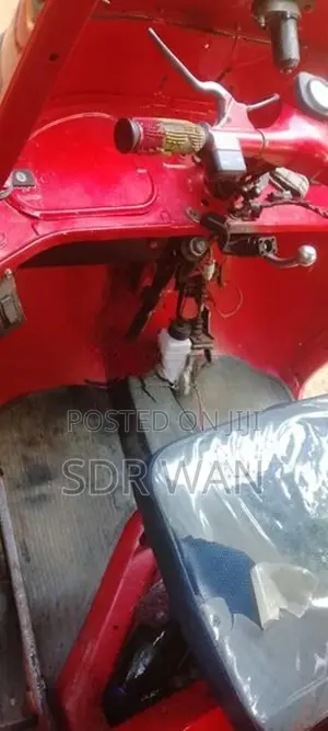 Bajaj RE 2007