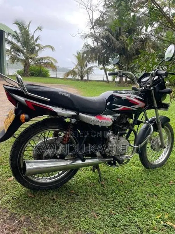 Bajaj CT100 2011