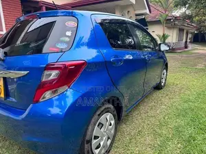 Toyota Vitz 2015