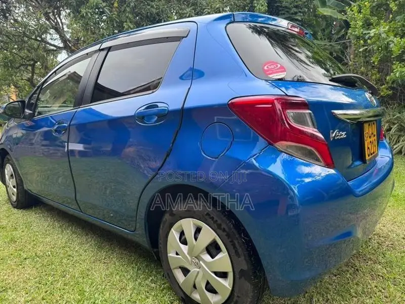 Toyota Vitz 2015
