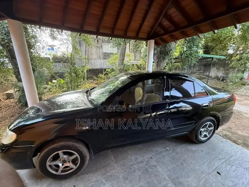 Nissan Sunny N16 Super Sallon 2010