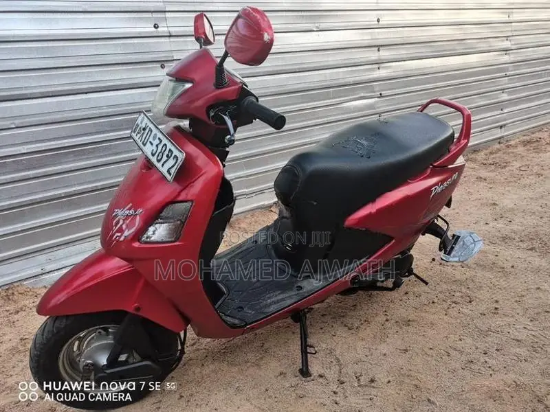 Hero Pleasure Red Edition 2011
