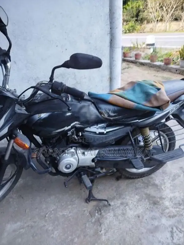 Bajaj Platina 100 ES 2015