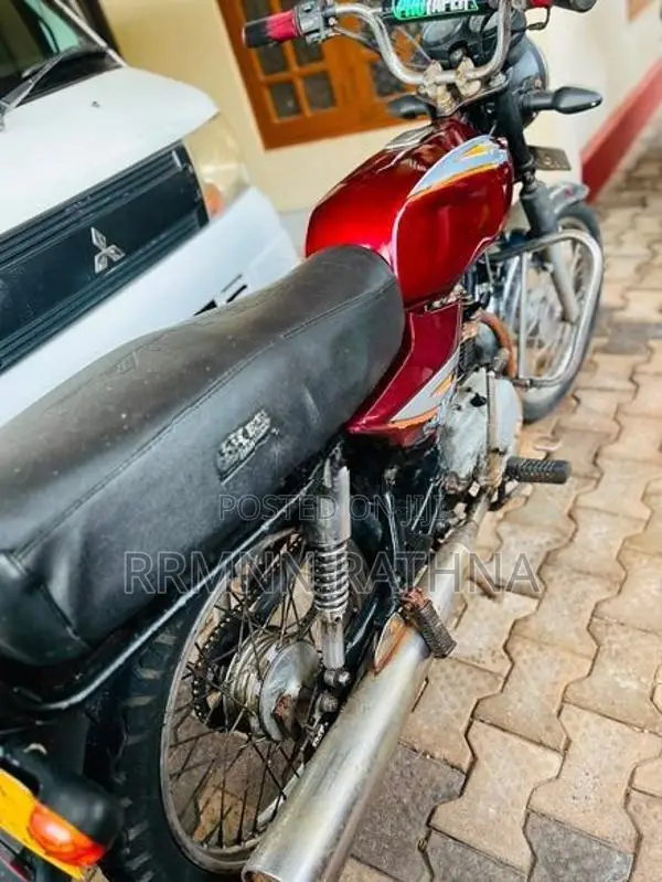 Bajaj Boxer 2017