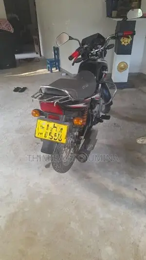 Bajaj CT100 2019
