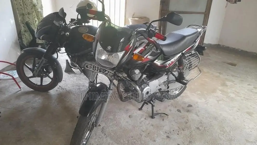 Bajaj CT100 2019