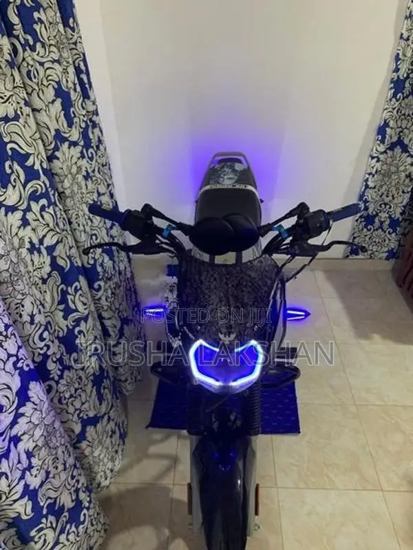 Bajaj CT100 2026