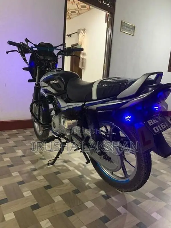 Bajaj CT100 2026