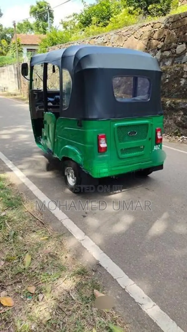 Bajaj RE 2026