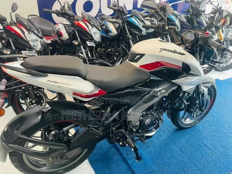 Bajaj Pulsar NS200 BS7 2026