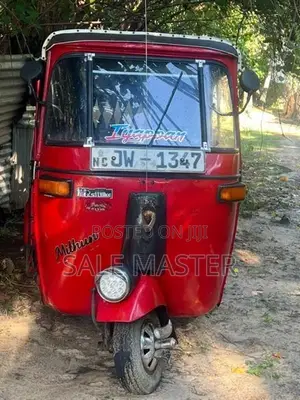Bajaj RE 2012