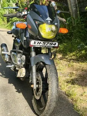 Bajaj Pulsar 180 2012