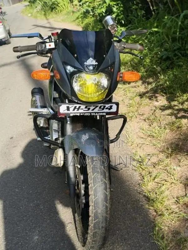 Bajaj Pulsar 180 2012
