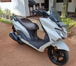 Suzuki Burgman 125 2019