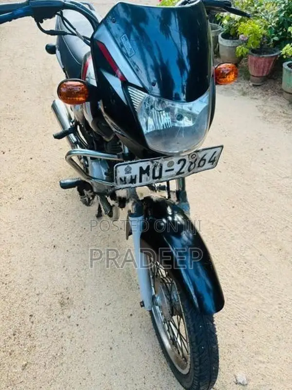 Bajaj CT100 2006