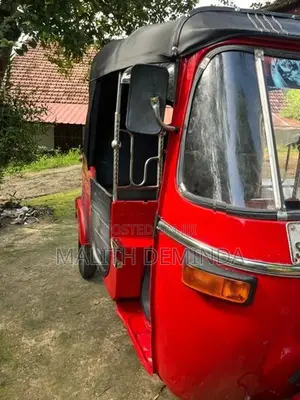 Bajaj RE 2005