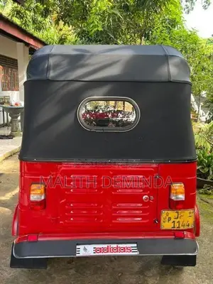 Bajaj RE 2005