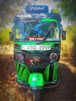 Bajaj RE 2016