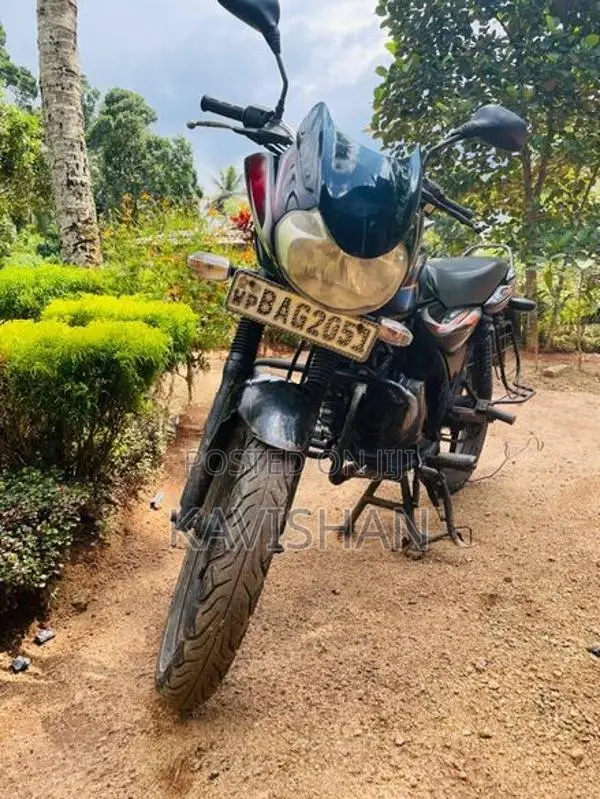 Bajaj Discover 2014