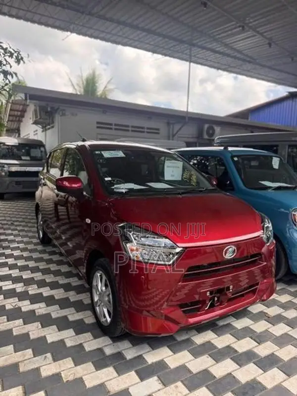 Daihatsu Mira G Grade 2026