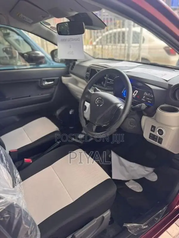 Daihatsu Mira G Grade 2026