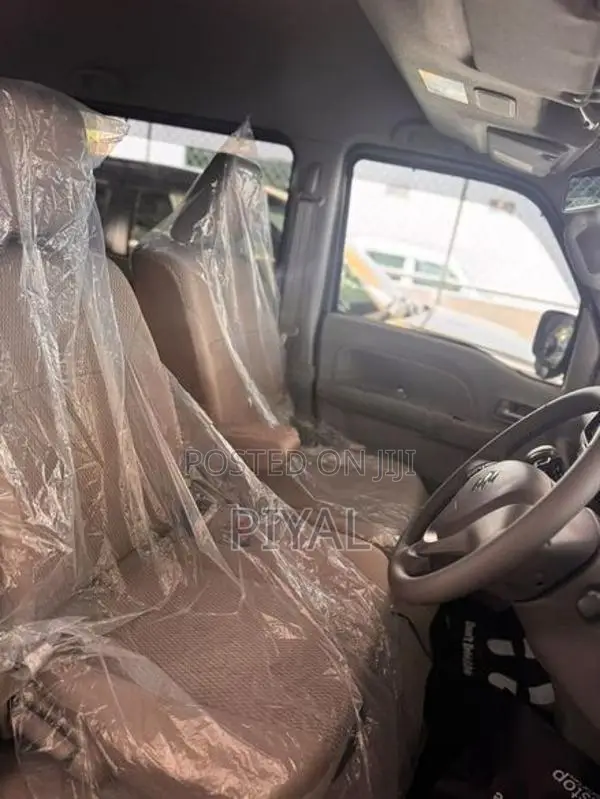 Suzuki Every 2025
