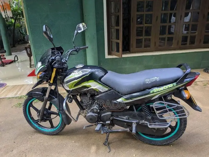 TVS Metro 2016