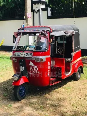 Bajaj RE 2005