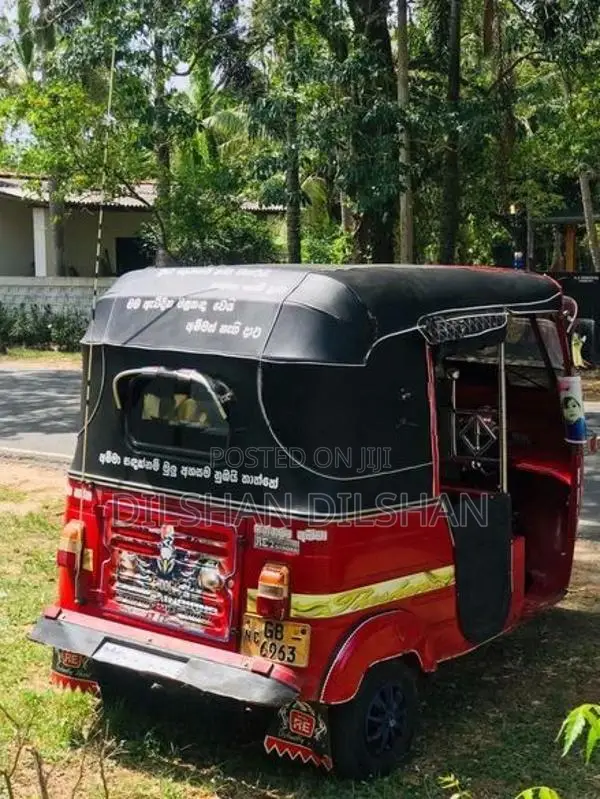 Bajaj RE 2005