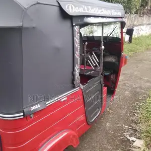 Bajaj RE 2011