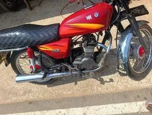 Bajaj 4S Champion 2000