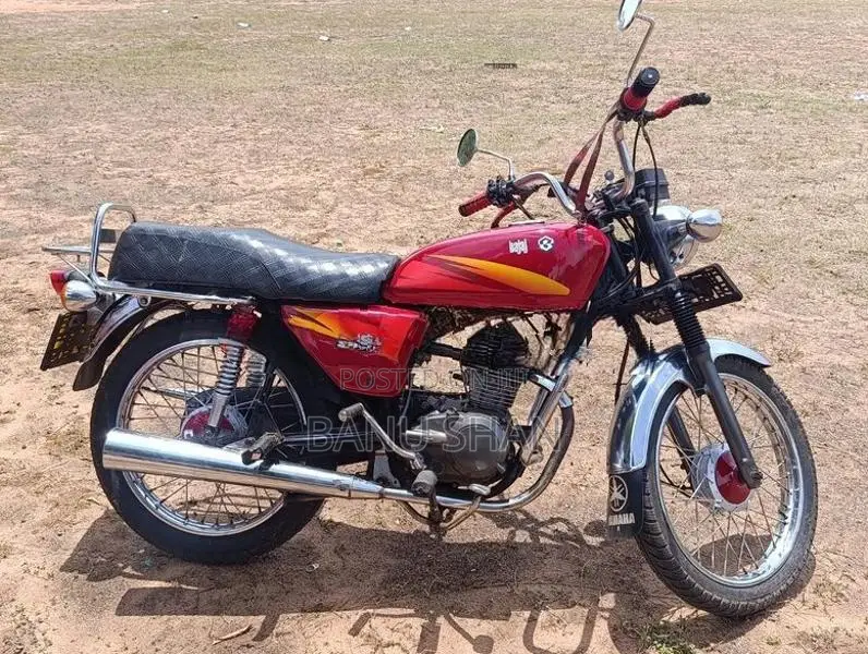 Bajaj 4S Champion 2000