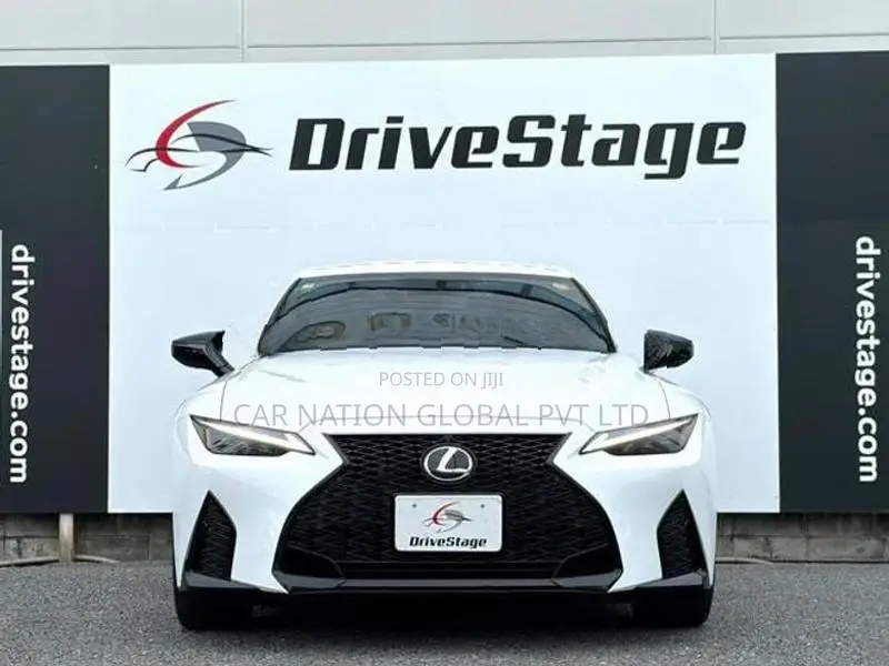 Lexus IS 300 F Sport 2025