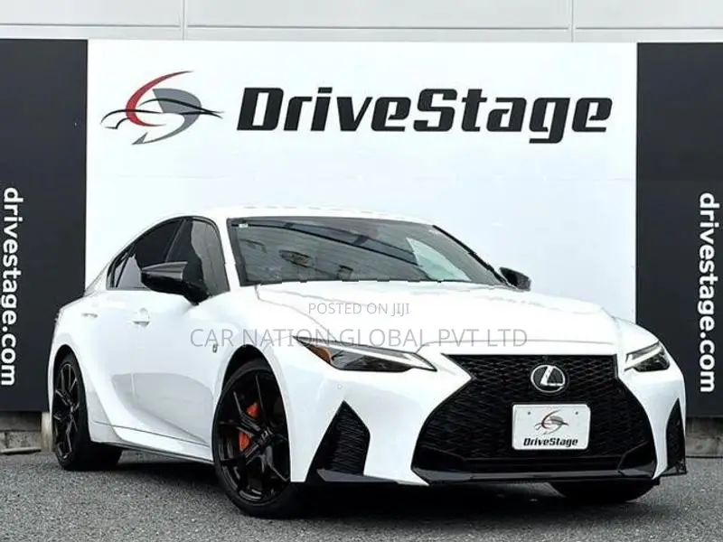 Lexus IS 300 F Sport 2025