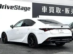 Lexus IS 300 F Sport 2025