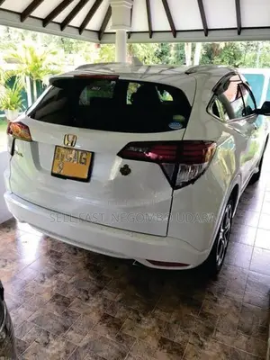 Honda Vezel Orange Package 2015